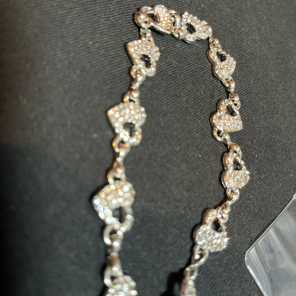 Sparkling Heart‎ Charm Bracelet Phone Strap Gold Tone Clasp